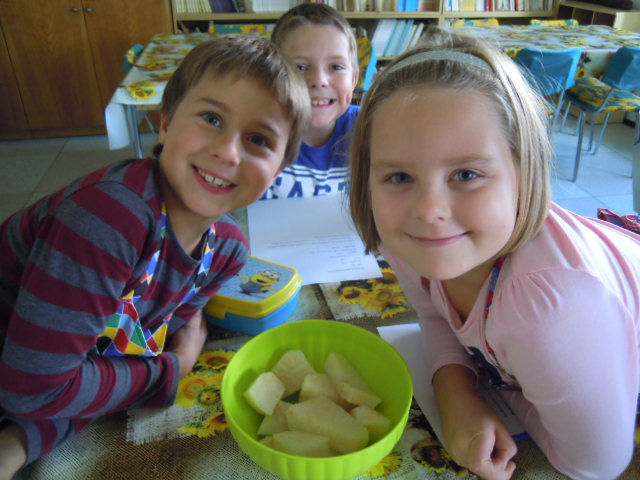 Cože to je celer?vypadá jako ananas:) 0